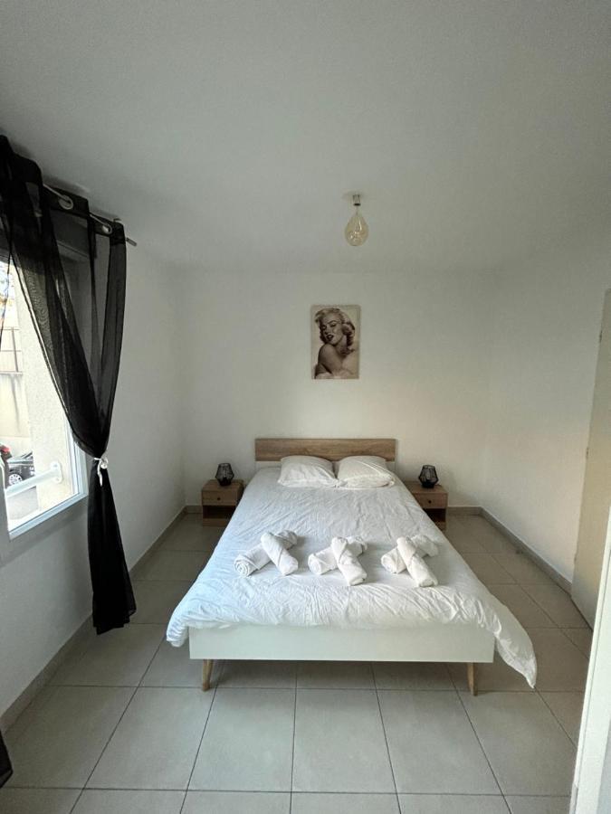 Appartement Avec Terrasse Et Box Entre Plages Et Nature Марсилия Екстериор снимка